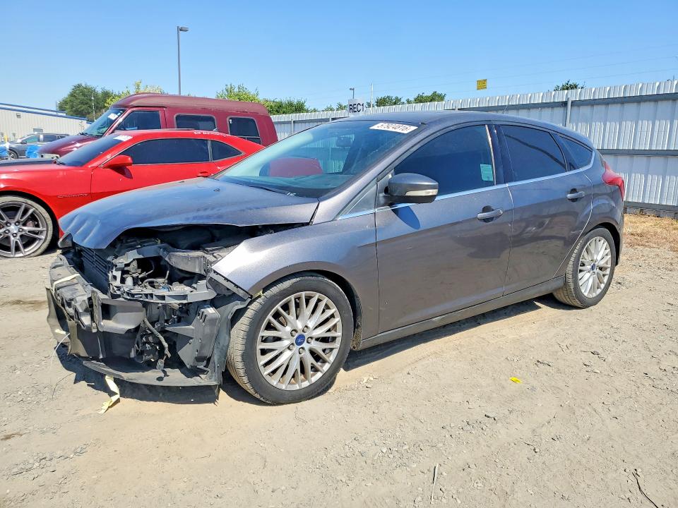 FORD FOCUS 2014 with VIN 1FADP3N20EL399738 - Photo from auction