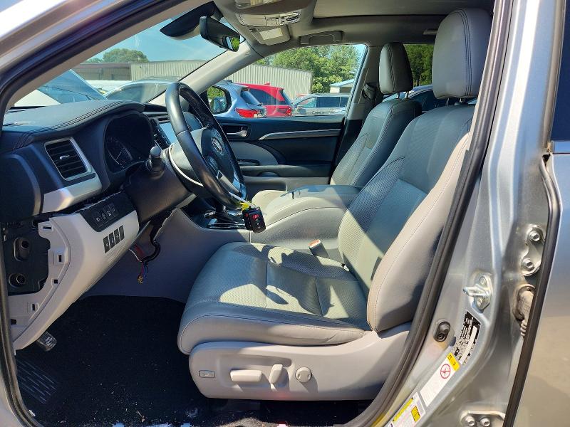 Photo 7 from auction – 2019 TOYOTA HIGHLANDER with VIN 5TDDZRFH3KS946568