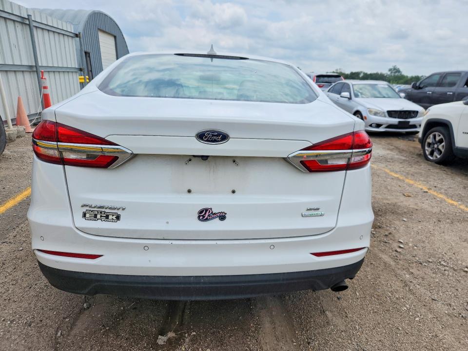 Photo 6 from auction – 2019 FORD FUSION with VIN 3FA6P0HD4KR283654