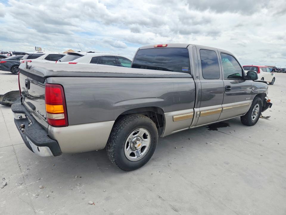 Photo 3 from auction – 2000 CHEVROLET SILVERADO with VIN 2GCEC19T3Y1223052