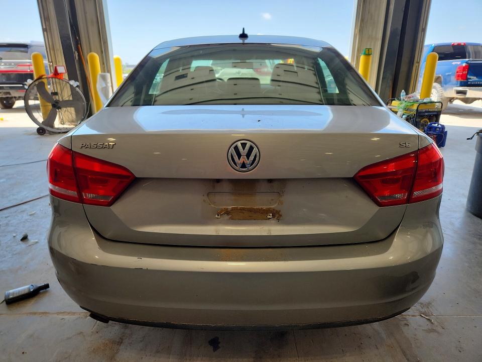 Photo 6 from auction – 2013 VOLKSWAGEN PASSAT with VIN 1VWBP7A3XDC111131