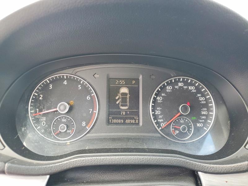 Photo 9 from auction – 2013 VOLKSWAGEN PASSAT with VIN 1VWBP7A30DC094873