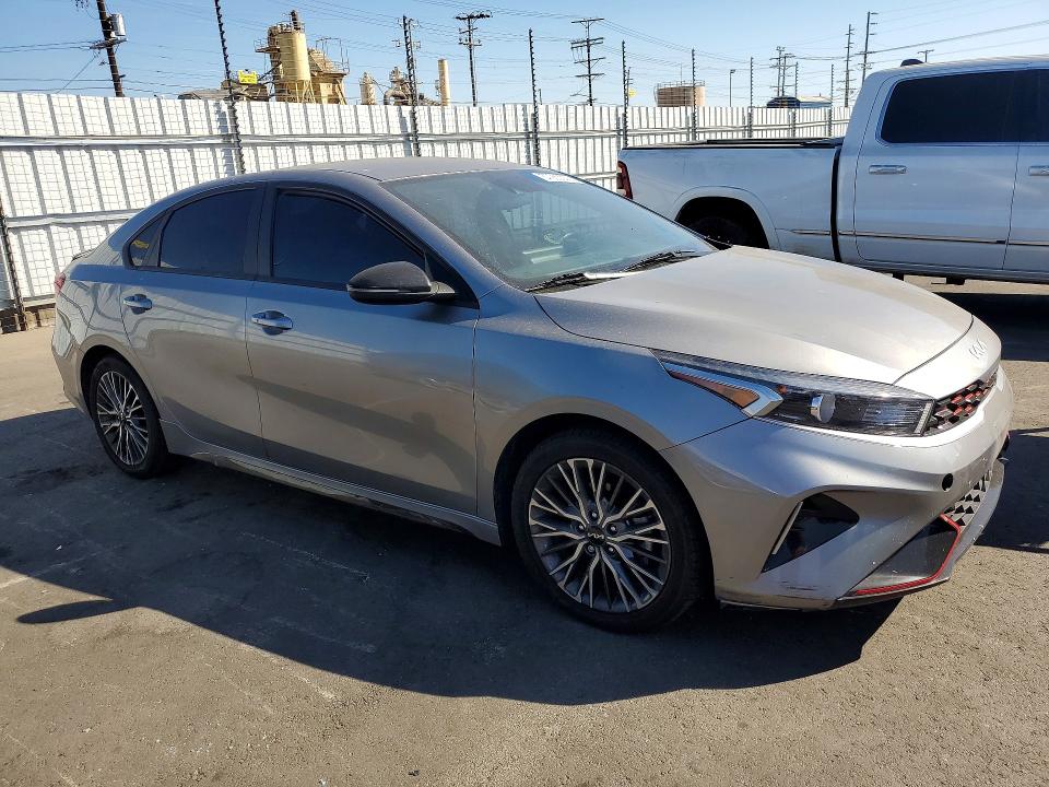 Снимка 4 от търг – 2023 KIA FORTE с VIN 3KPF54AD4PE594114