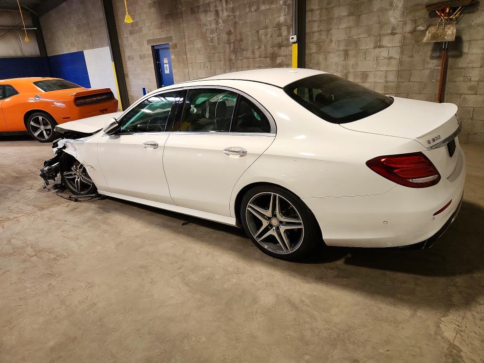 Photo 2 from auction – 2017 MERCEDES-BENZ E with VIN WDDZF4KB6HA202140