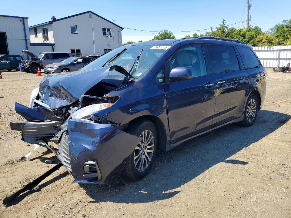 TOYOTA SIENNA 2019 with VIN 5TDYZ3DC3KS016501 - Photo from auction