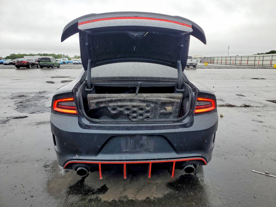 Photo 6 from auction – 2018 DODGE CHARGER with VIN 2C3CDXCT8JH247770
