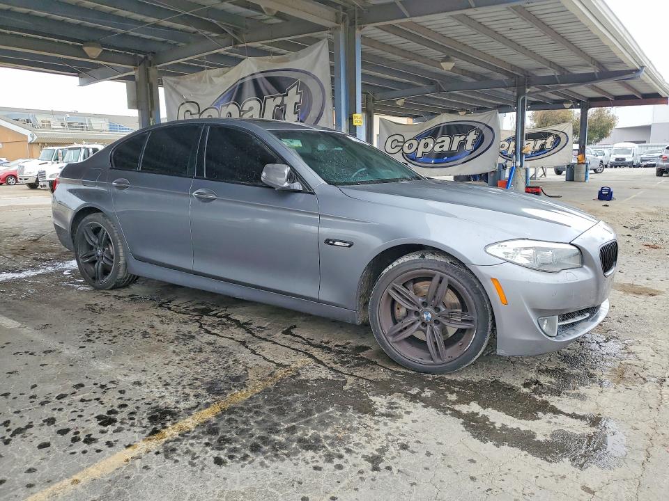 Photo 4 from auction – 2012 BMW 550 with VIN WBAFR9C50CDV58582