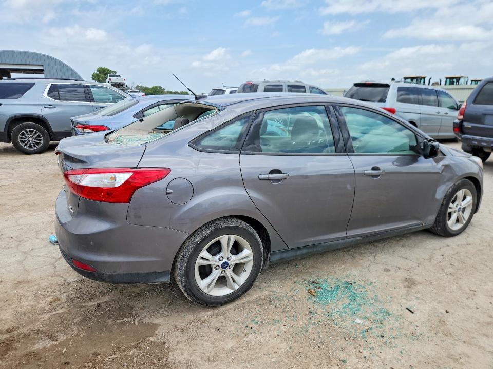 Photo 3 from auction – 2014 FORD FOCUS with VIN 1FADP3F23EL218646