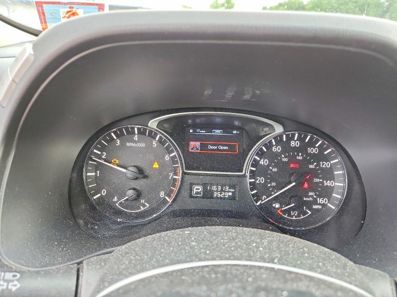 Photo 9 from auction – 2014 NISSAN PATHFINDER with VIN 5N1AR2MM3EC690671