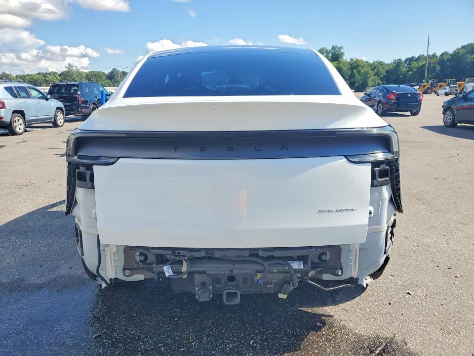 Photo 6 from auction – 2026 TESLA MODEL Y with VIN 7SAYGDEE8TA605061
