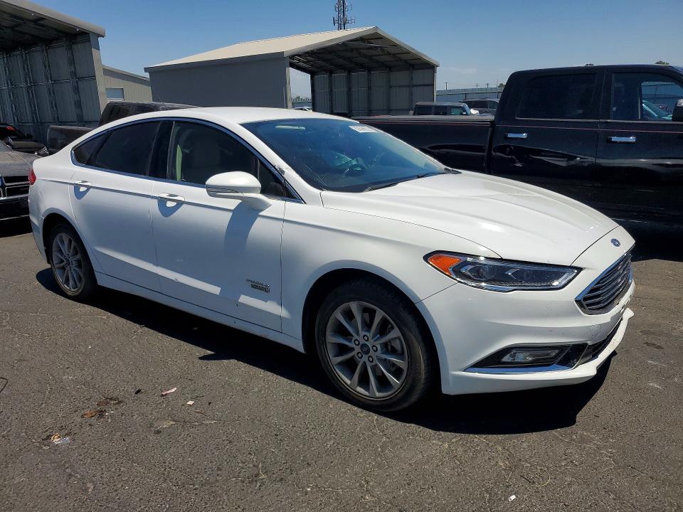Photo 4 from auction – 2017 FORD FUSION with VIN 3FA6P0PU4HR354684