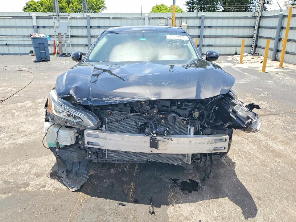 Photo 5 from auction – 2019 NISSAN ALTIMA with VIN 1N4BL4CV0KC181364