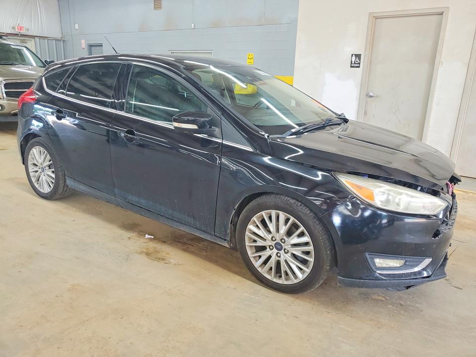 Photo 4 from auction – 2017 FORD FOCUS with VIN 1FADP3N2XHL233800