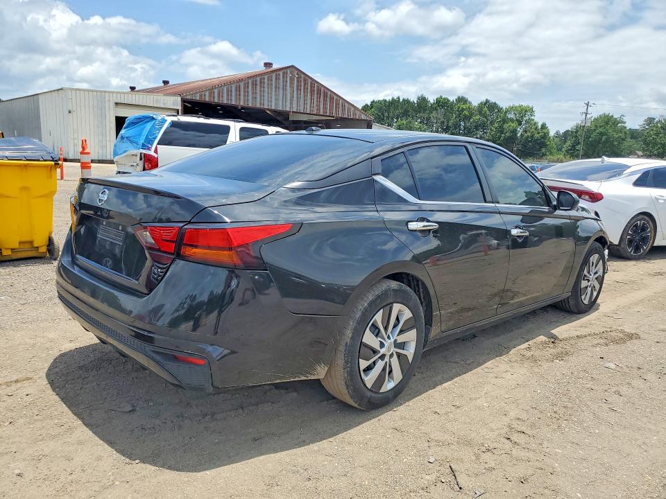 Photo 3 from auction – 2020 NISSAN ALTIMA with VIN 1N4BL4BV0LN316804