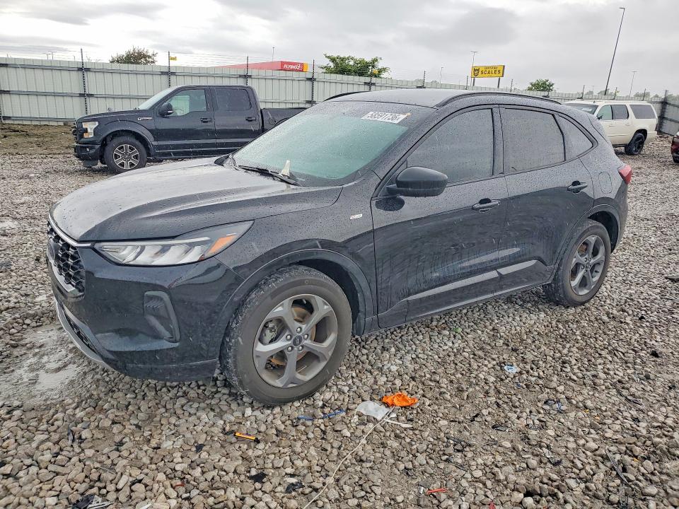 FORD ESCAPE 2023 with VIN 1FMCU9MN6PUA93861 - Photo from auction