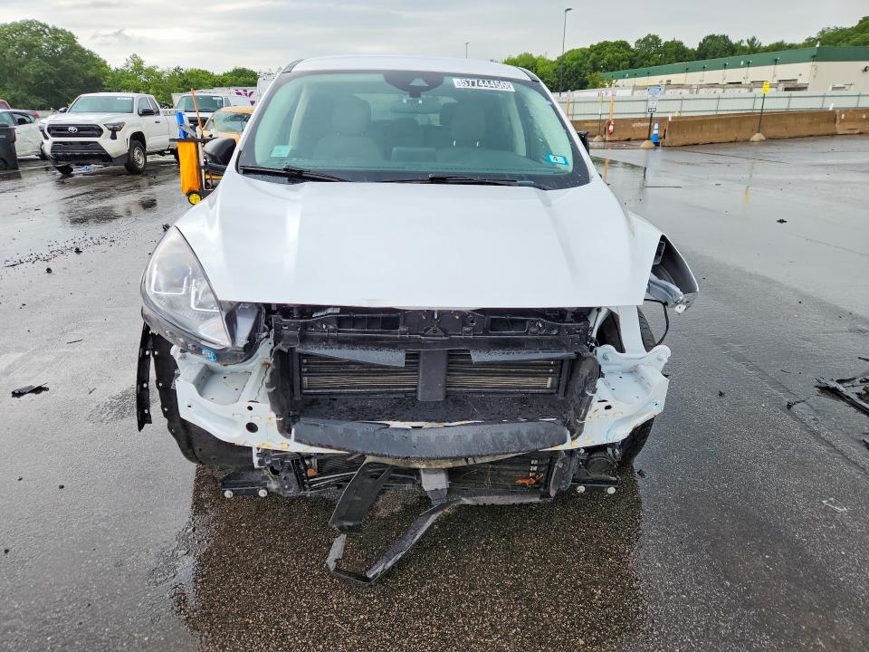 Photo 5 from auction – 2022 FORD ESCAPE with VIN 1FMCU9BZ2NUA62268