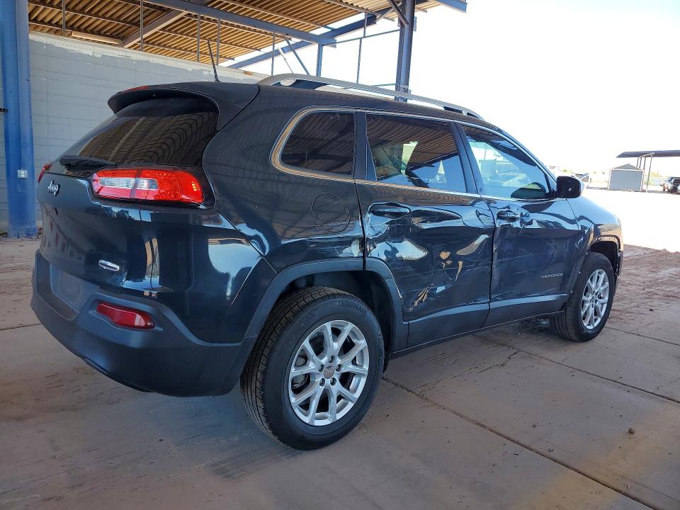 Photo 3 from auction – 2018 JEEP CHEROKEE with VIN 1C4PJLLB3JD584205