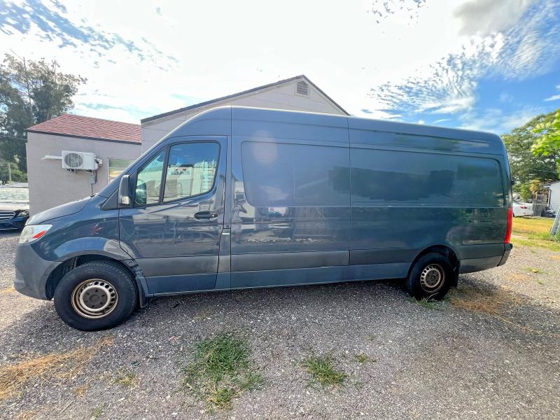 Photo 13 from auction – 2019 MERCEDES-BENZ SPRINTER with VIN WD4PF1CD9KP138928