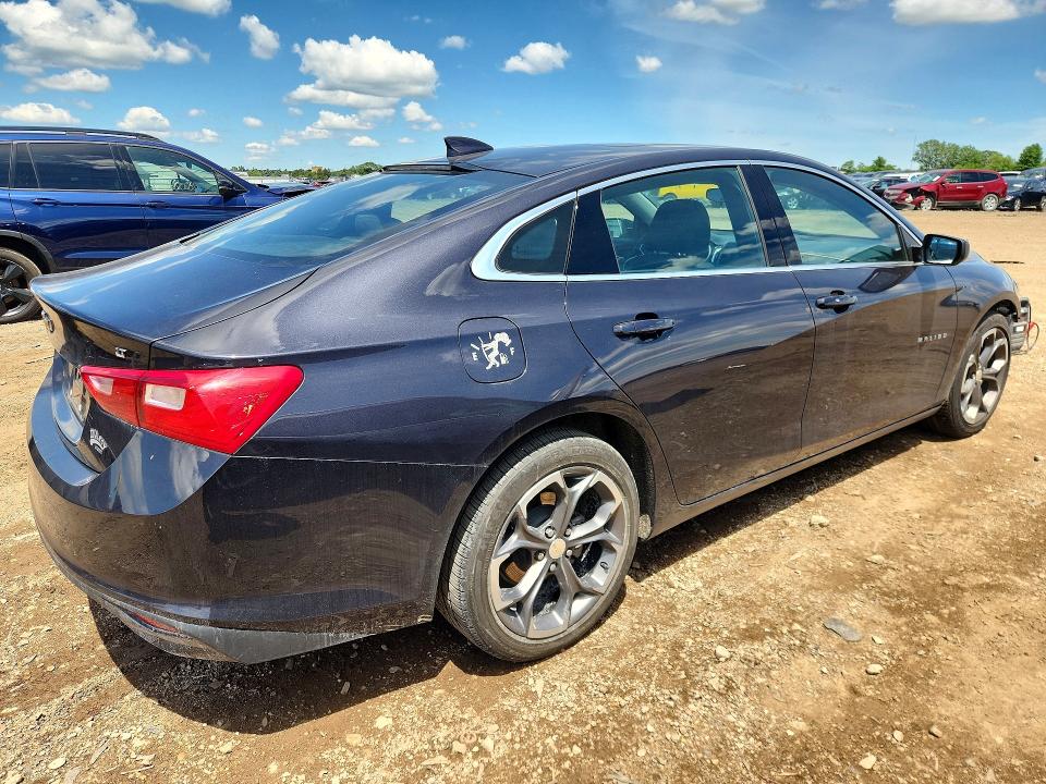 Photo 3 from auction – 2023 CHEVROLET MALIBU with VIN 1G1ZD5ST7PF226102