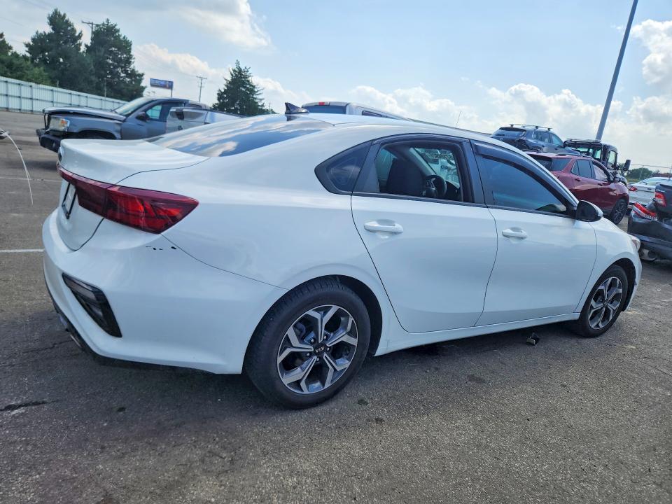 Photo 3 from auction – 2020 KIA FORTE with VIN 3KPF24AD6LE261285