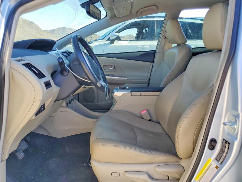 Photo 7 from auction – 2014 TOYOTA PRIUS V with VIN JTDZN3EU7E3315034