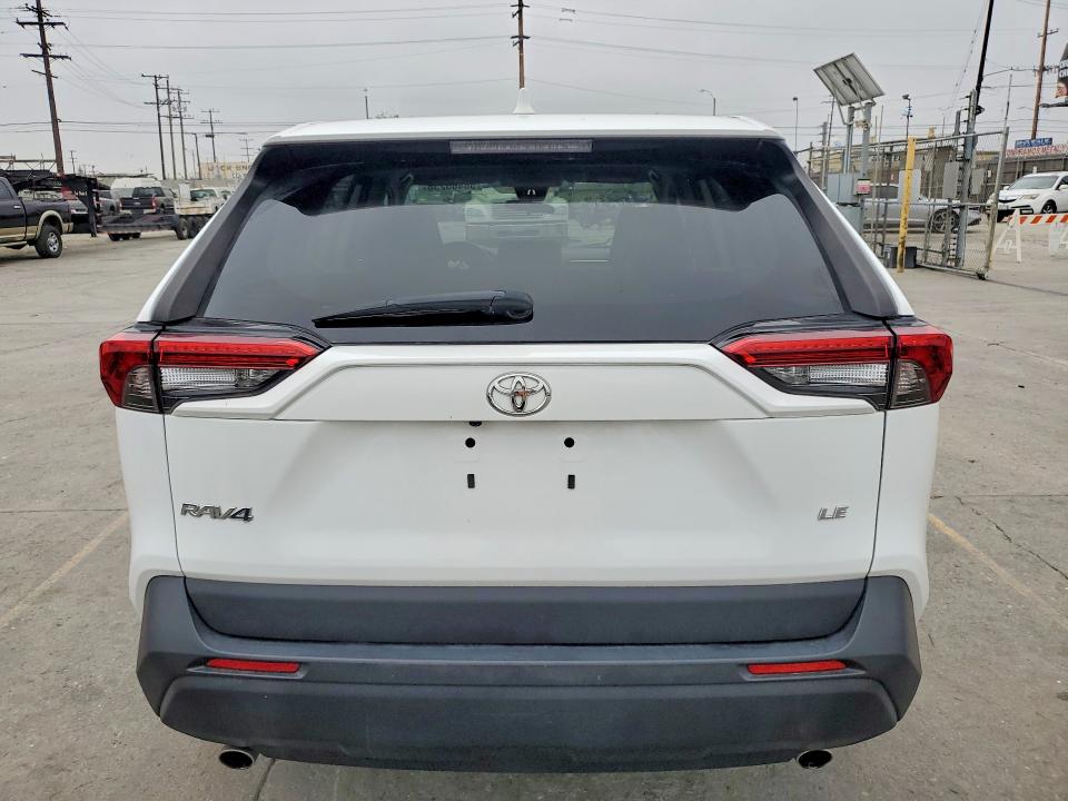 Photo 6 from auction – 2022 TOYOTA RAV4 with VIN 2T3H1RFV1NC191827