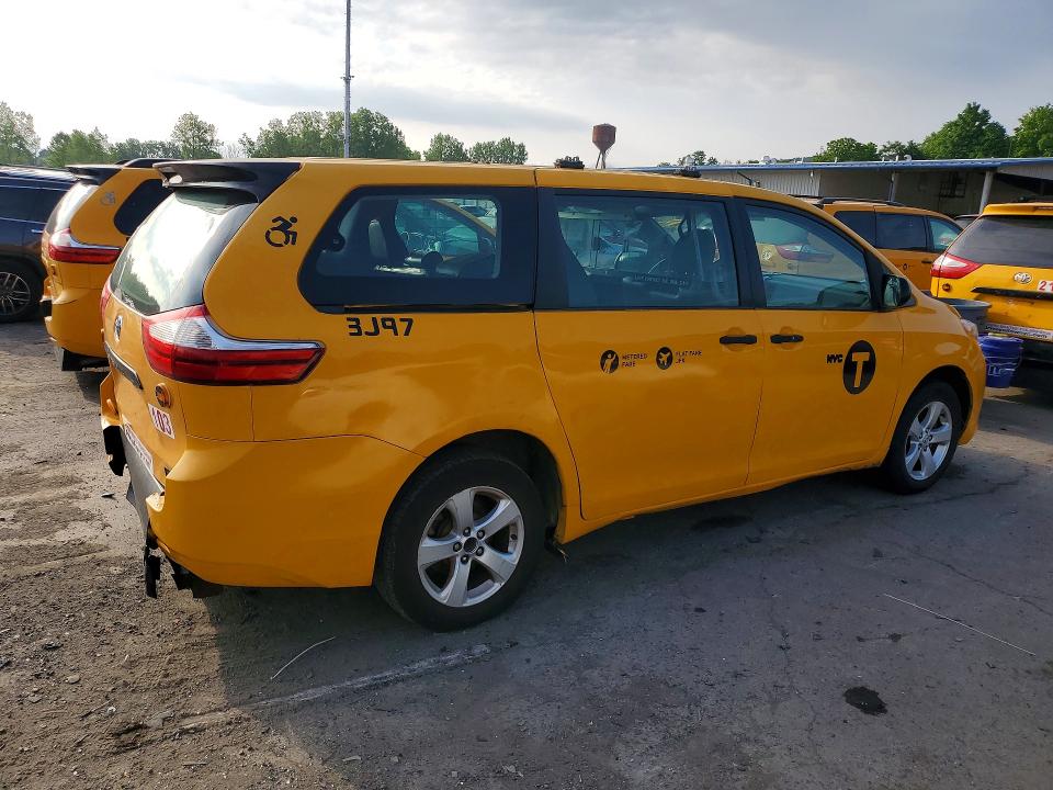 Photo 3 from auction – 2016 TOYOTA SIENNA with VIN 5TDZK3DC2GS718146