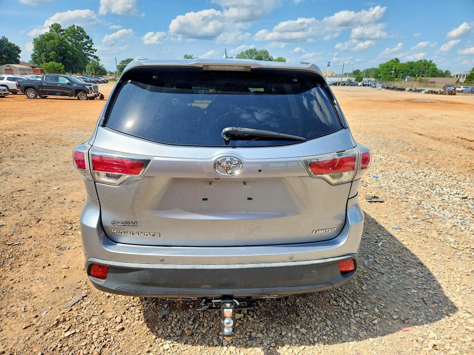 Photo 6 from auction – 2014 TOYOTA HIGHLANDER with VIN 5TDYKRFH0ES005556