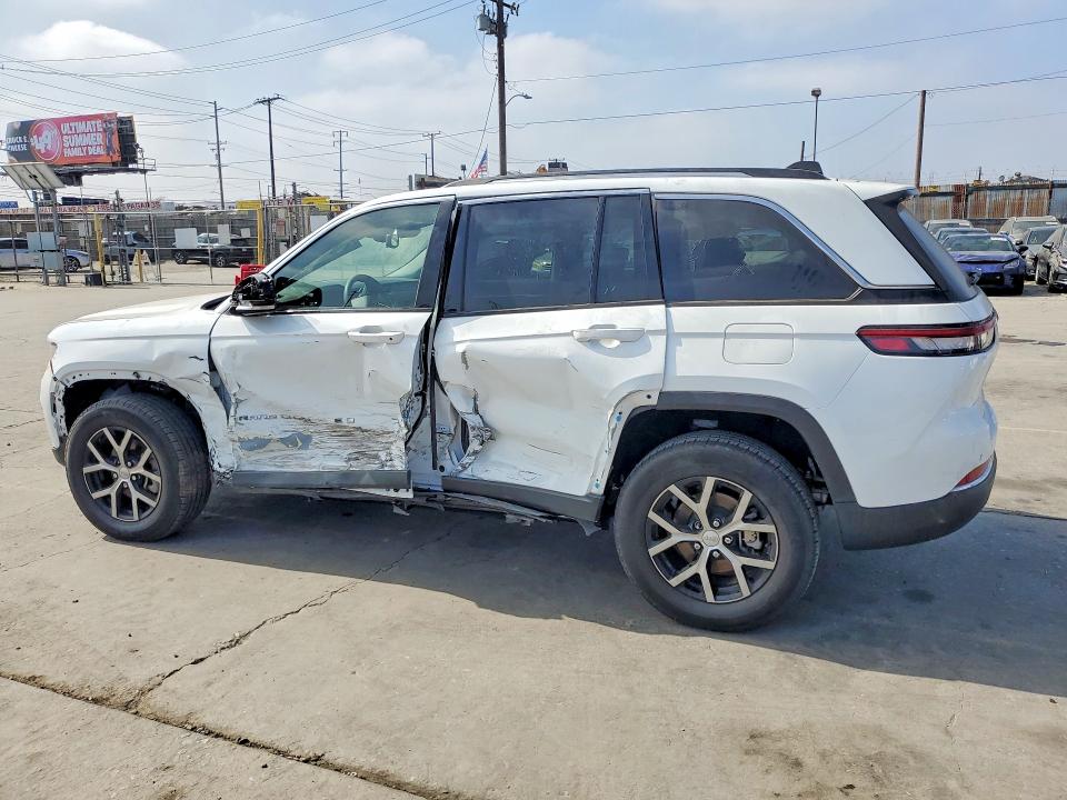 Photo 2 from auction – 2023 JEEP GRAND CHEROKEE with VIN 1C4RJGBG0P8883830