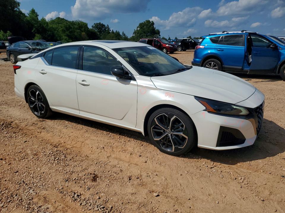 Photo 4 from auction – 2023 NISSAN ALTIMA with VIN 1N4BL4CV2PN355009