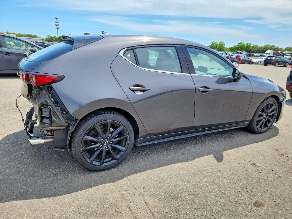 Photo 3 from auction – 2019 MAZDA 3 with VIN JM1BPBNM5K1131854