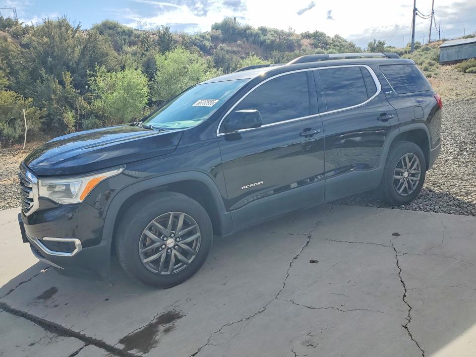 GMC ACADIA 2017 with VIN 1GKKNMLS3HZ130140 - Photo from auction