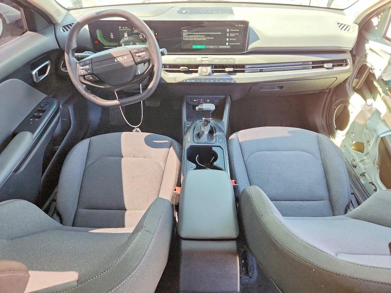 Photo 8 from auction – 2025 KIA K4 with VIN 3KPFT4DE0SE012125