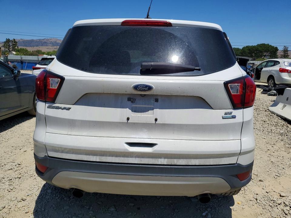 Photo 6 from auction – 2019 FORD ESCAPE with VIN 1FMCU9G91KUB66237