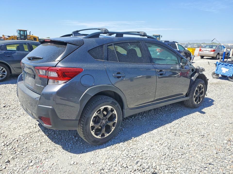 Photo 3 from auction – 2021 SUBARU CROSSTREK with VIN JF2GTAEC4MH376174