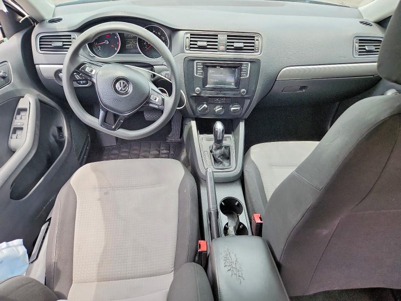 Photo 8 from auction – 2018 VOLKSWAGEN JETTA with VIN 3VW2B7AJXJM247346