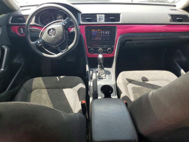 Photo 8 from auction – 2016 VOLKSWAGEN PASSAT with VIN 1VWAS7A37GC008313