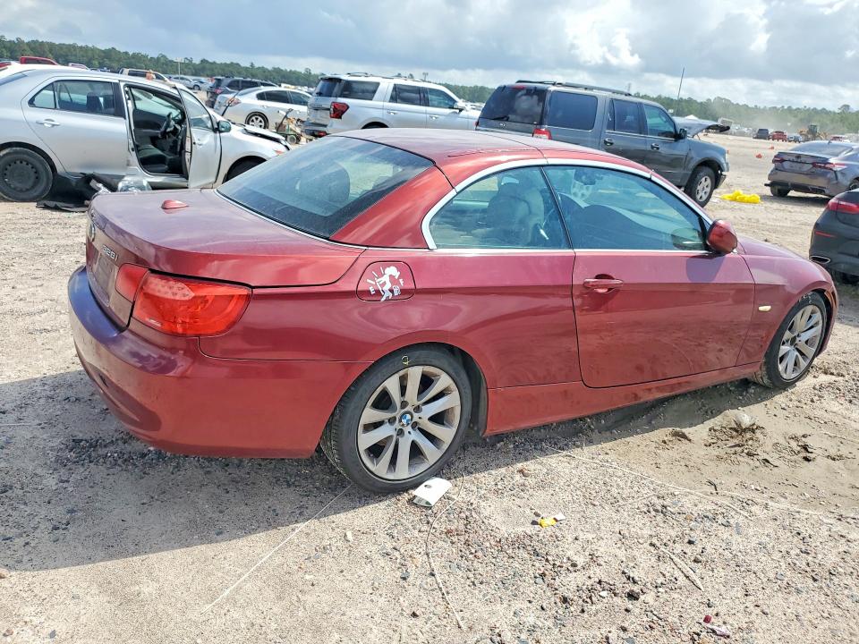 Photo 3 from auction – 2011 BMW 328 with VIN WBADW3C51BE538623