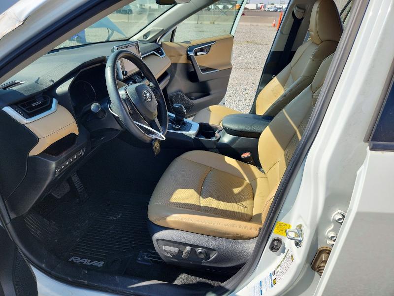 Photo 7 from auction – 2021 TOYOTA RAV4 with VIN 2T3N1RFV0MW141260