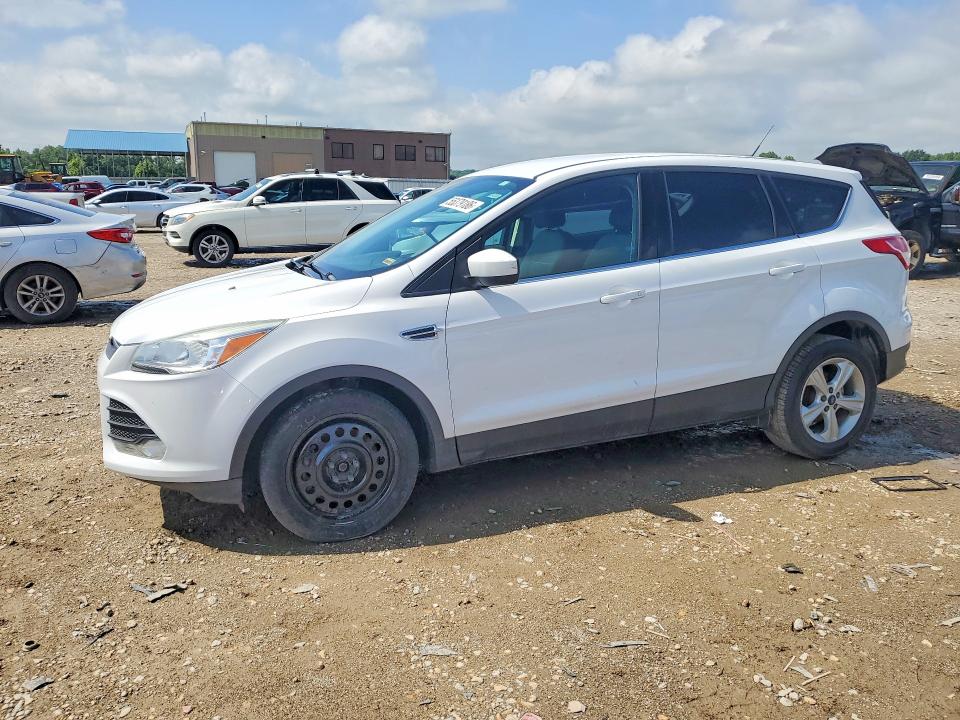 FORD ESCAPE 4D S 2015 with VIN 1FMCU9G91FUB06139 - Photo from auction
