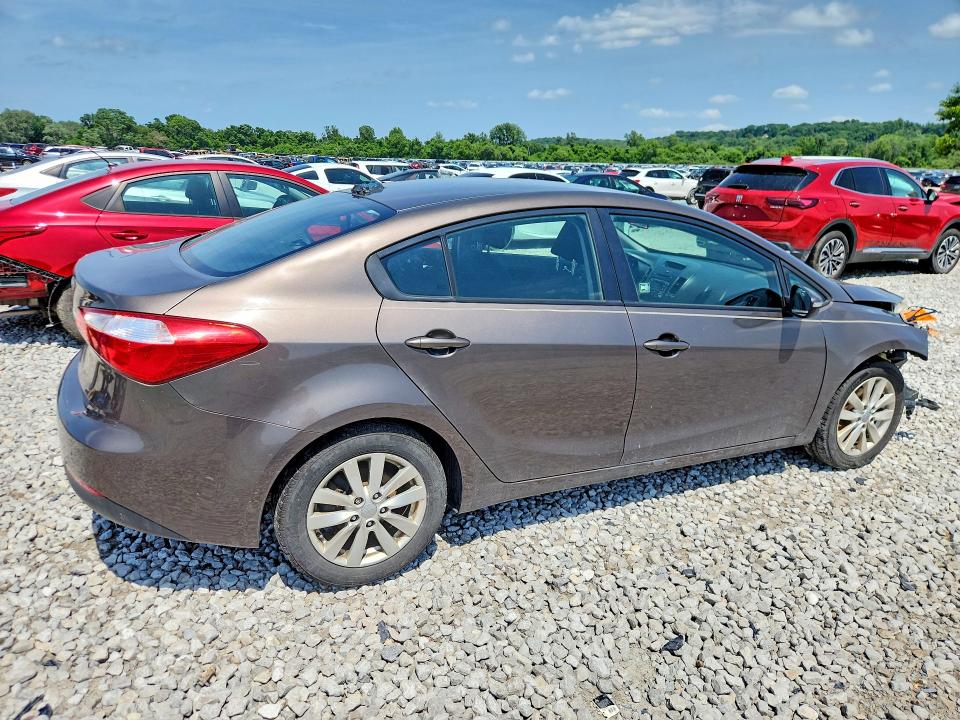 Photo 3 from auction – 2014 KIA FORTE with VIN KNAFX4A69E5063461
