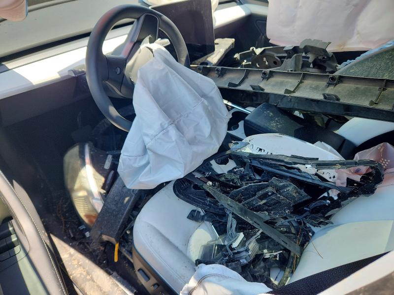 Photo 8 from auction – 2024 TESLA MODEL Y with VIN 7SAYGDEE4RA236031