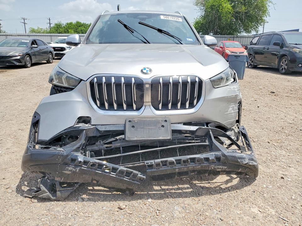 Photo 5 from auction – 2023 BMW X1 with VIN WBX73EF09P5X34548