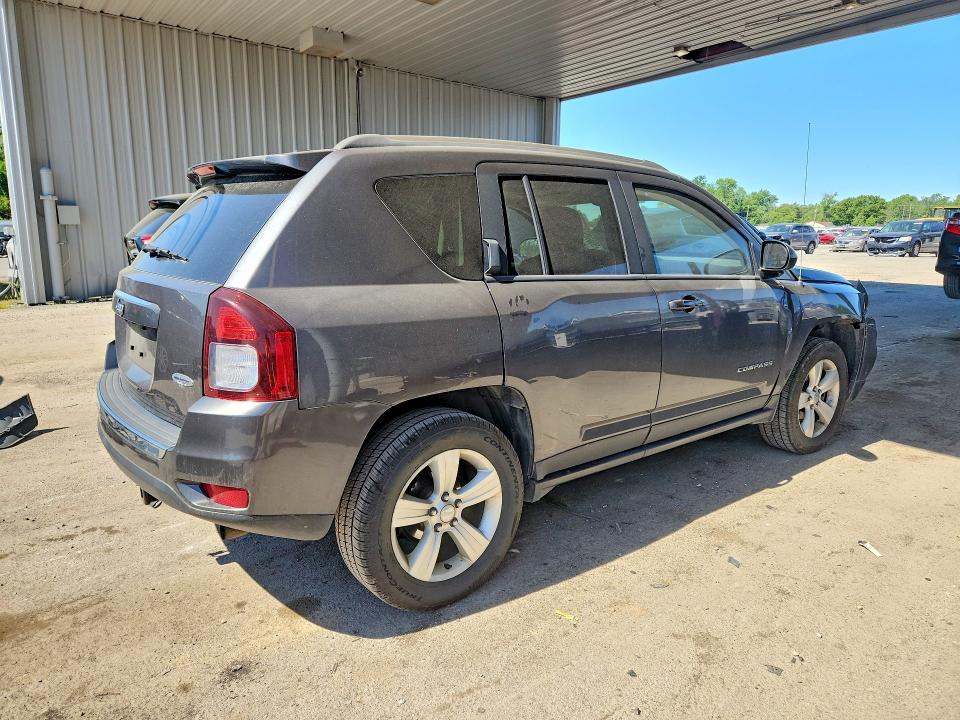 Photo 3 from auction – 2015 JEEP COMPASS with VIN 1C4NJDEB7FD245996