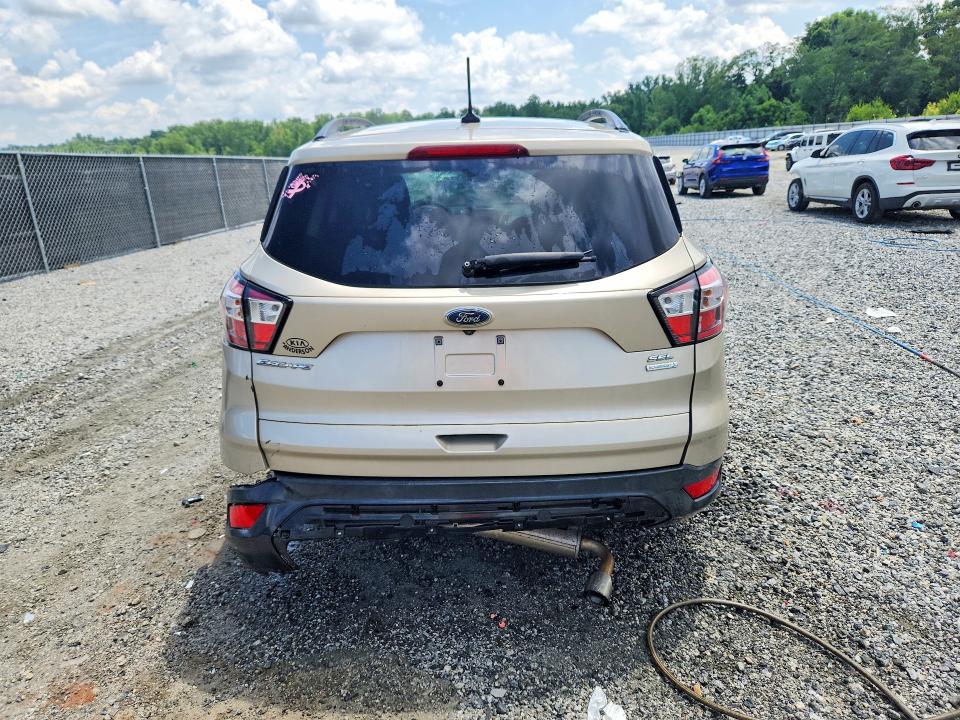 Снимка 6 от търг – 2018 FORD ESCAPE с VIN 1FMCU0HD2JUB05010