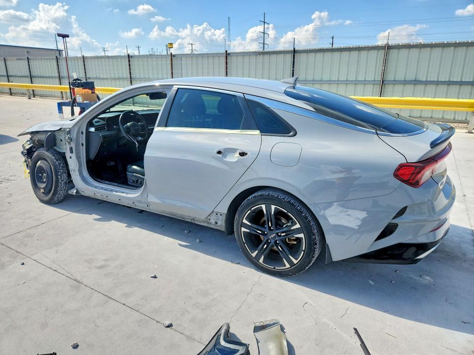 Photo 2 from auction – 2022 KIA K5 with VIN 5XXG64J23NG092666
