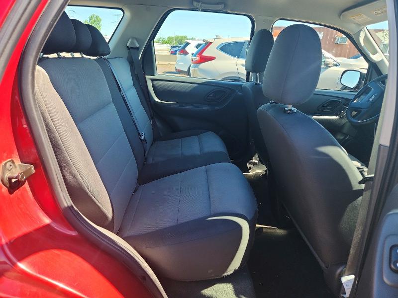 Photo 10 from auction – 2007 FORD ESCAPE with VIN 1FMYU02Z67KC06551