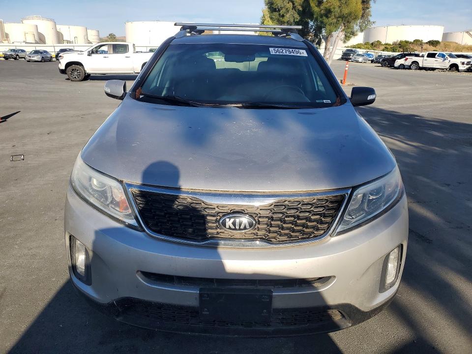Photo 5 from auction – 2015 KIA SORENTO with VIN 5XYKTCA64FG560255