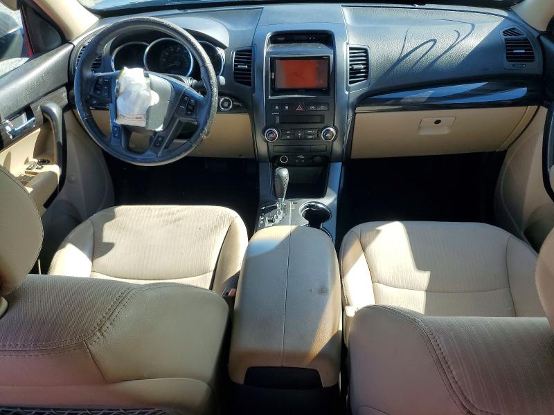 Photo 8 from auction – 2012 KIA SORENTO with VIN 5XYKU4A21CG234425