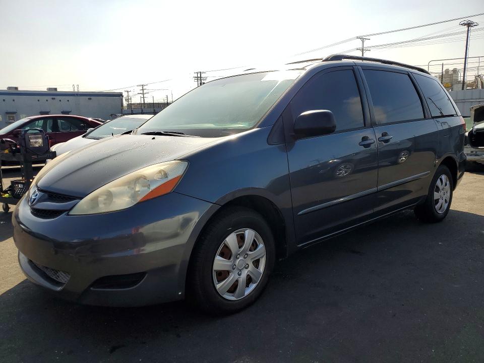 TOYOTA SIENNA 2008 with VIN 5TDZK23C48S220656 - Photo from auction